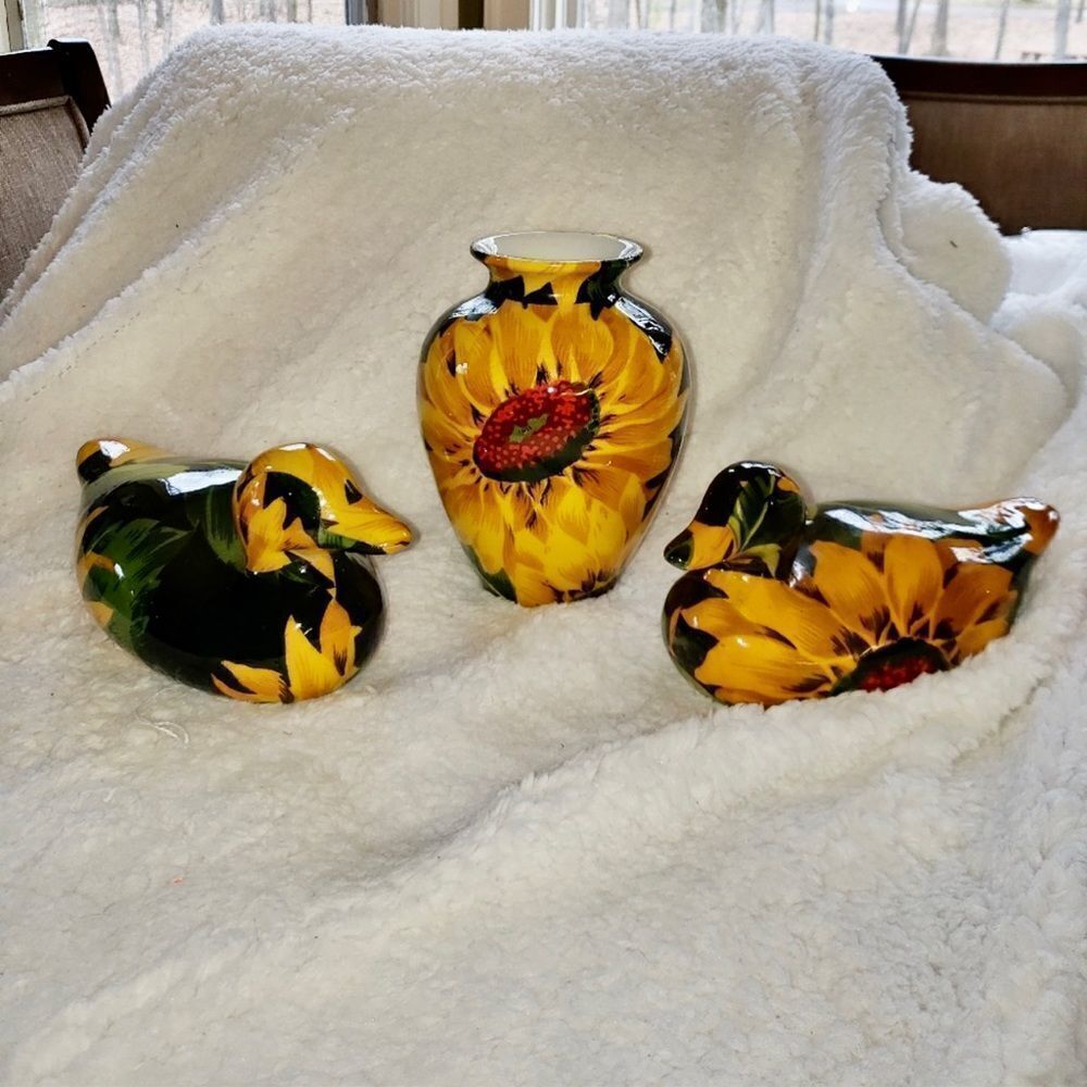 Vintage Ducks (2) & Vase